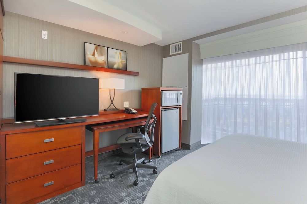 Courtyard by Marriott San Diego Airport/Liberty Station