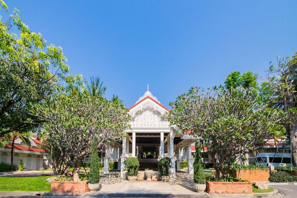 Wora Bura Hua Hin Resort and Spa