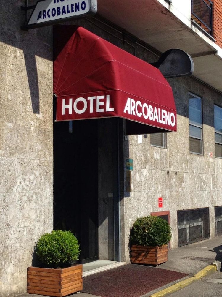 Hotel Arcobaleno exterior_detail