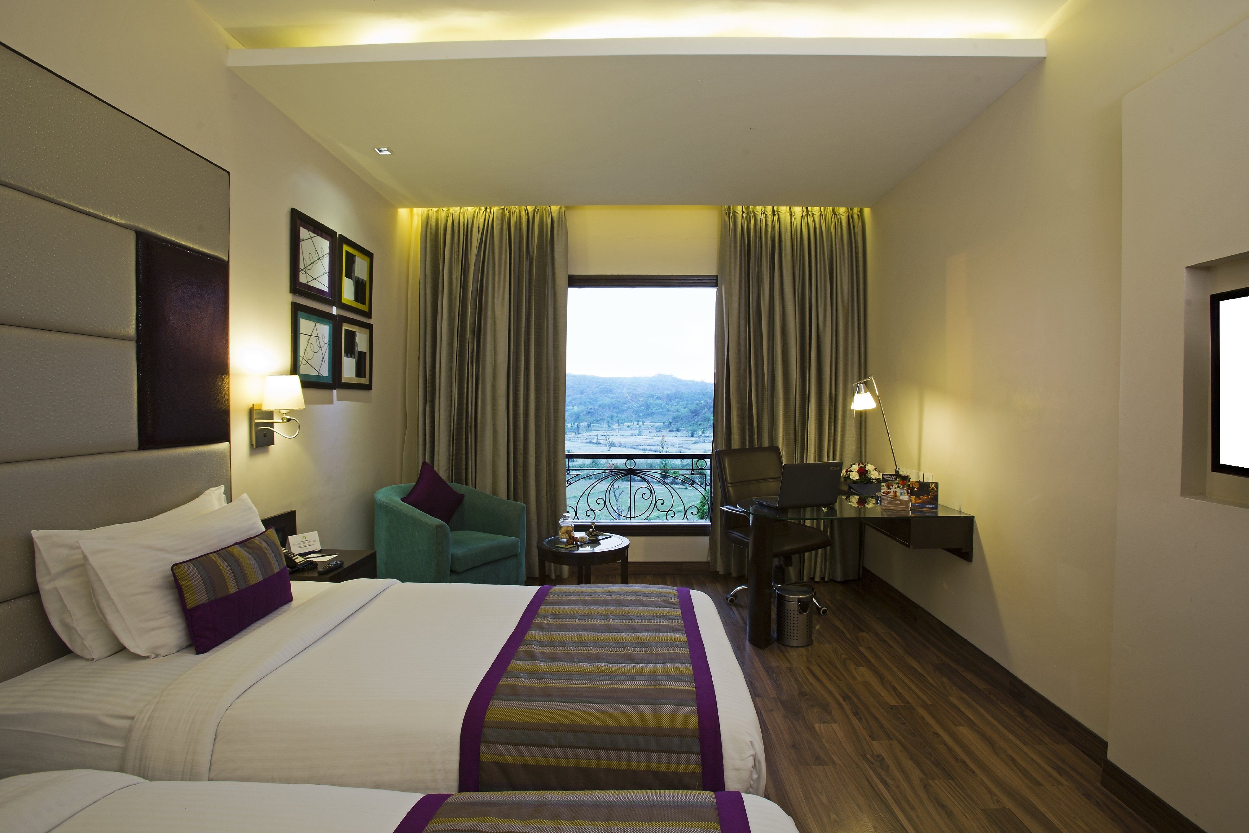 Golden Tulip Panchkula Deluxe Double or Twin Room  3