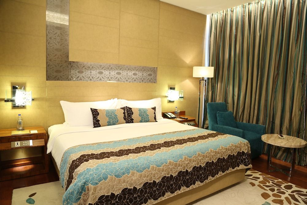 Taj City Centre Gurugram Superior Room, 1 Twin Bed (1) 3