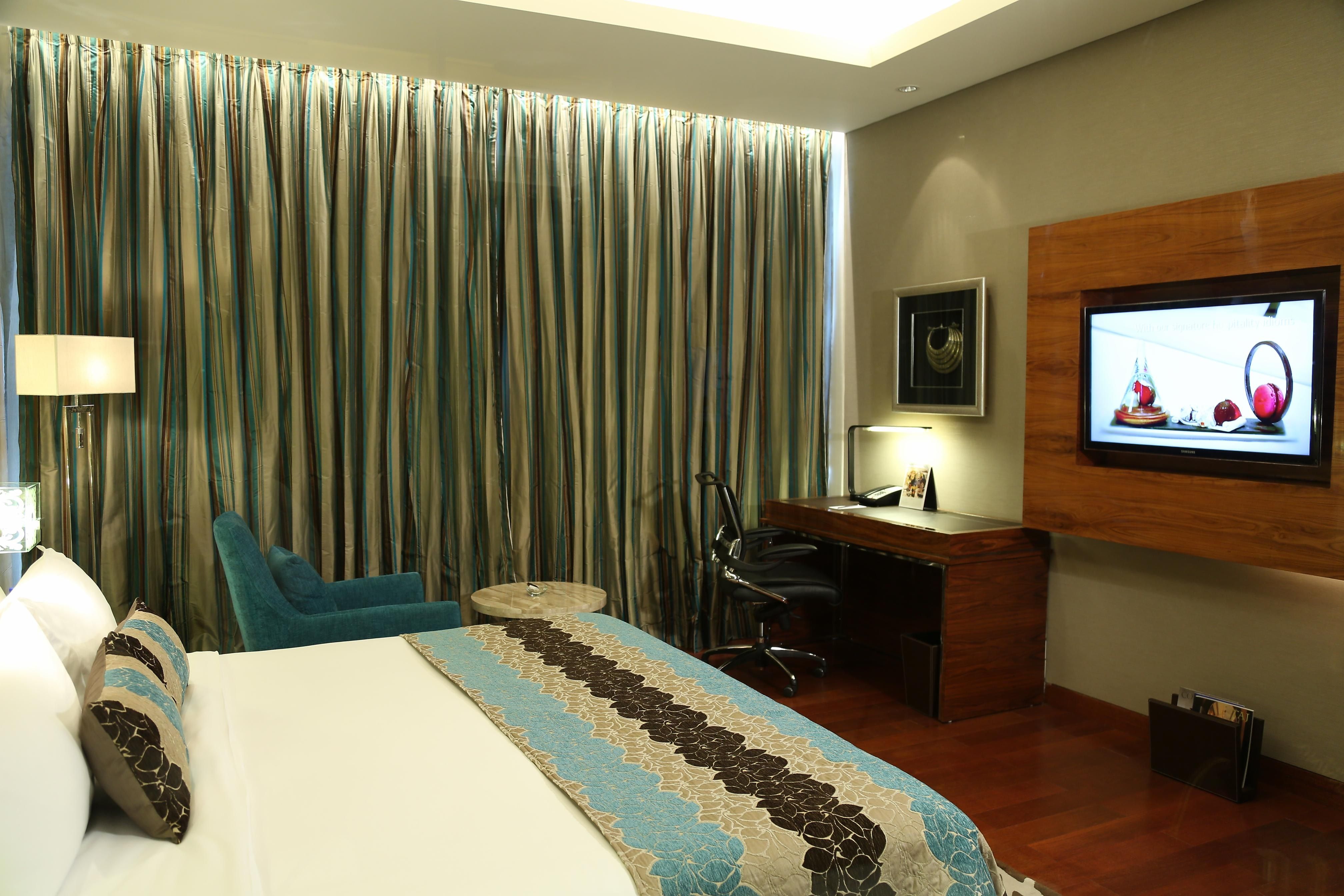 Deluxe Room, 1 King Bed