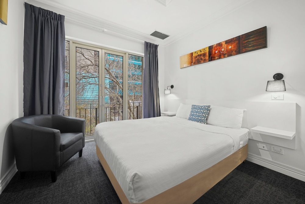 Comfort Hotel Melbourne Central Standard Apartment, 1 Bedroom 9