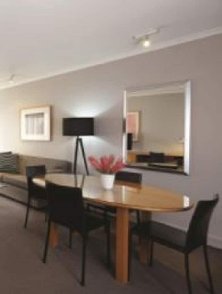 Adina Apartment Hotel Sydney Town Hall featured 3