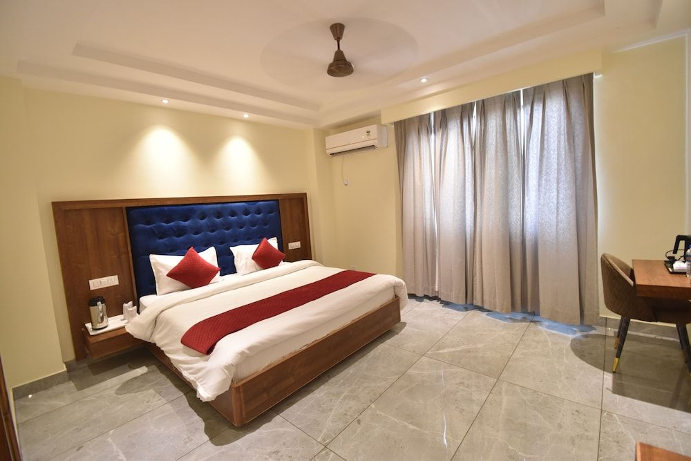 Hotel Vaishno Devi Heights Executive Room