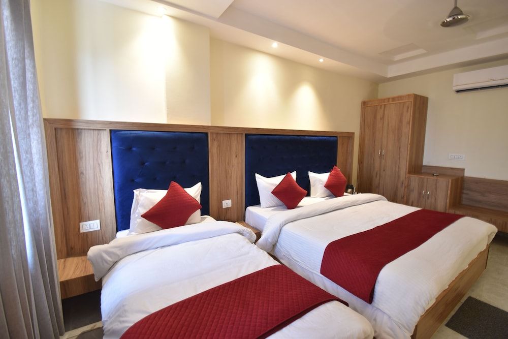 Hotel Vaishno Devi Heights Executive Room 4