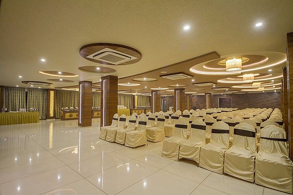 The Grand Vinayak Hotel 4