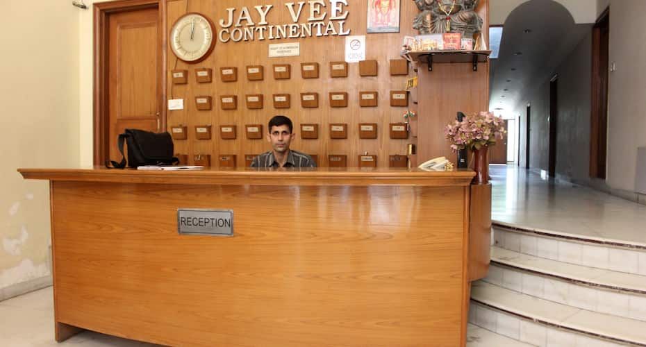 undefined Hotel Jay Vee Continental 8