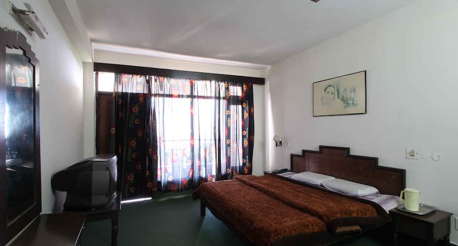 semi deluxe room