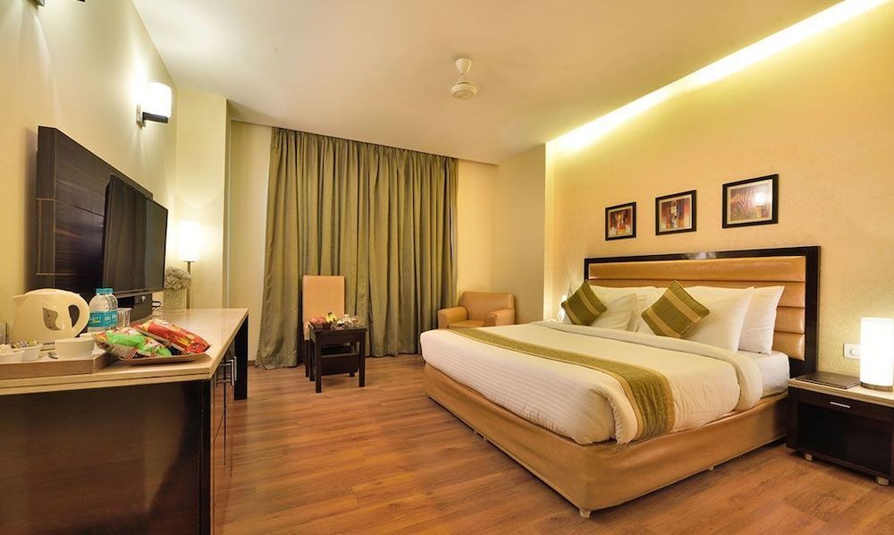 Westend Inn Deluxe Room 2