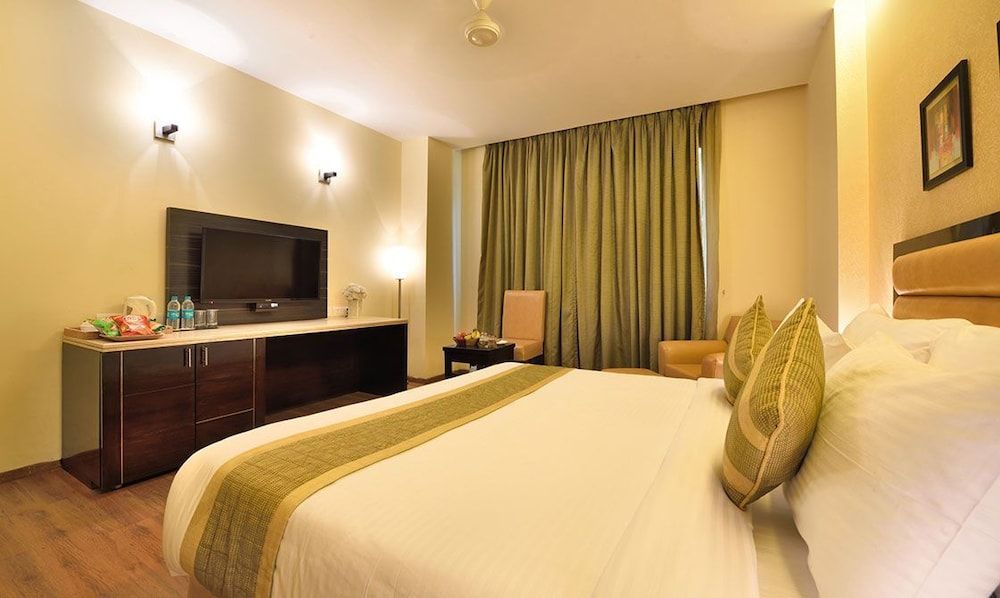 Westend Inn Deluxe Room 4