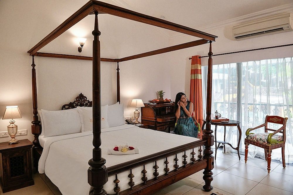 Deluxe Room, 1 King Bed, Balcony