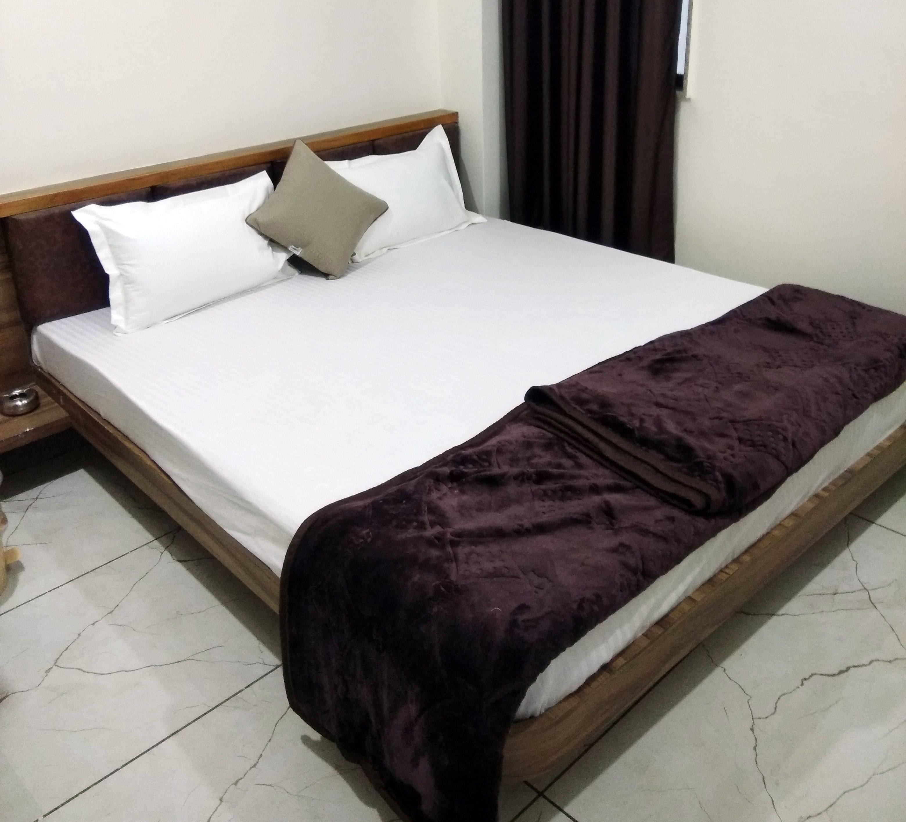 undefined Hotel Milan 4