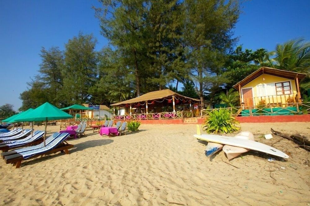 Sea Front Patnem Beach Huts beach 4