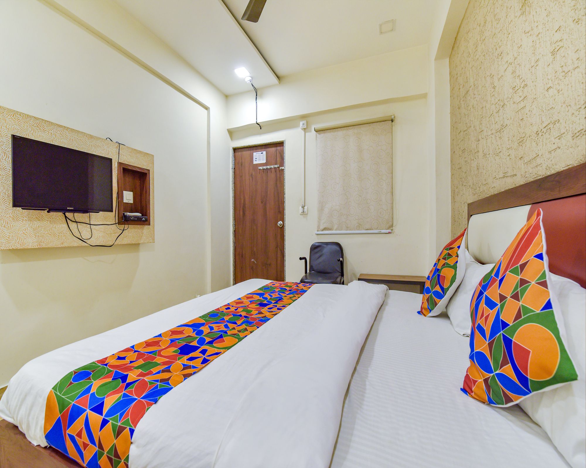 undefined FabHotel Tulip Plaza 2