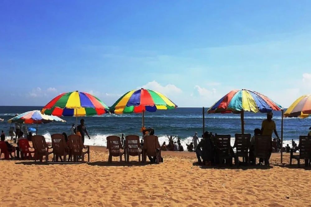 Goroomgo Rukmini Villa Puri beach 2