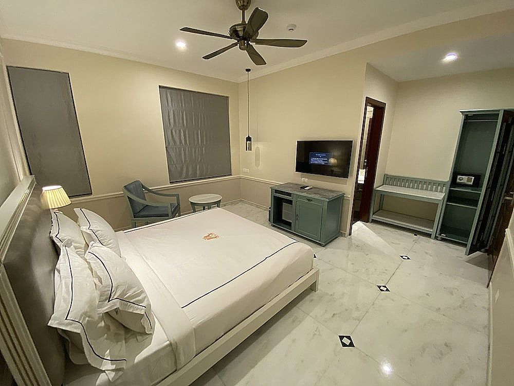 Shahpura Dev Panache DELUXE ROOM 8