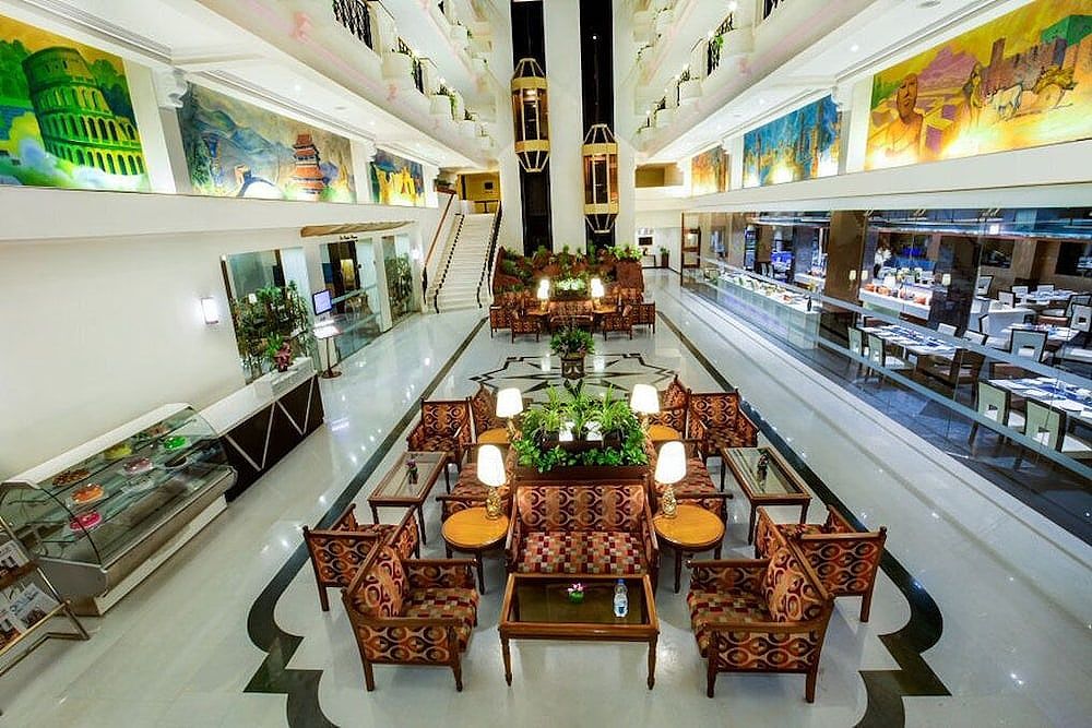 Radha Regent lobby 2