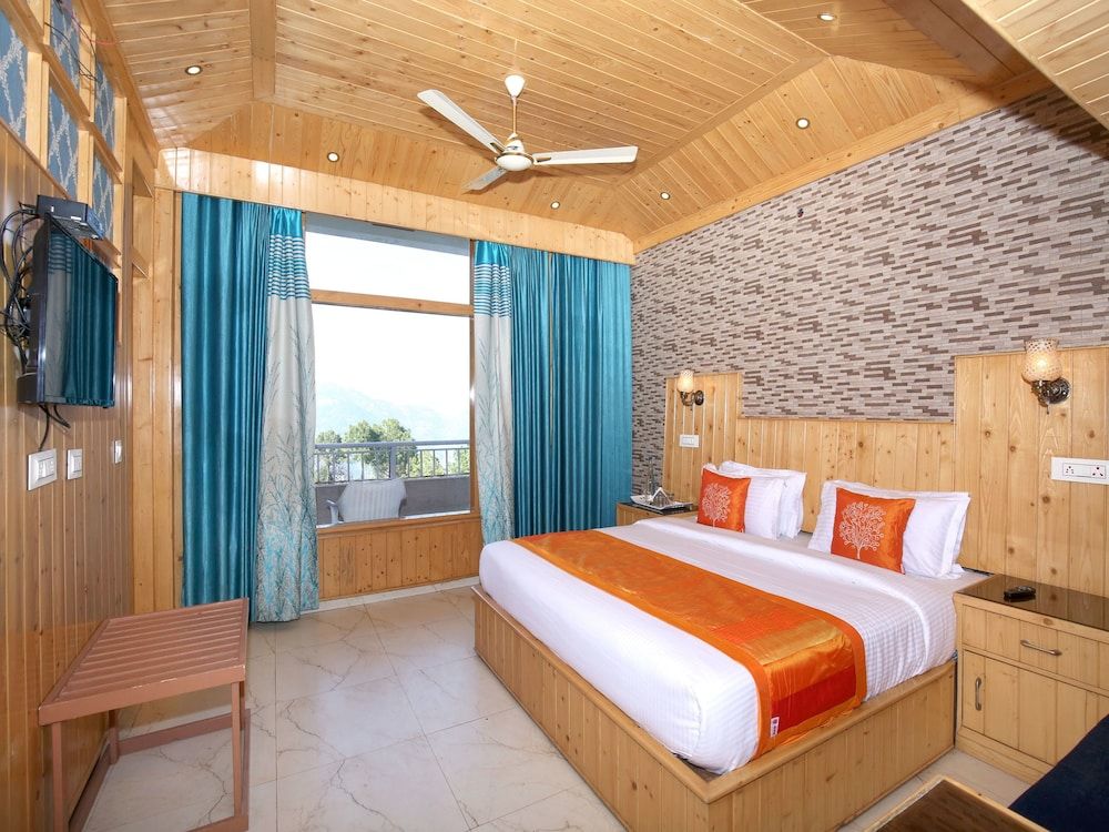 OYO 12170 Home Rustic Villa Kasauli