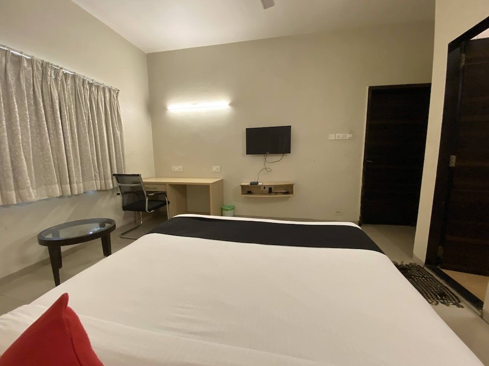 Aron Resort & Spa Lonavala Deluxe Room 5