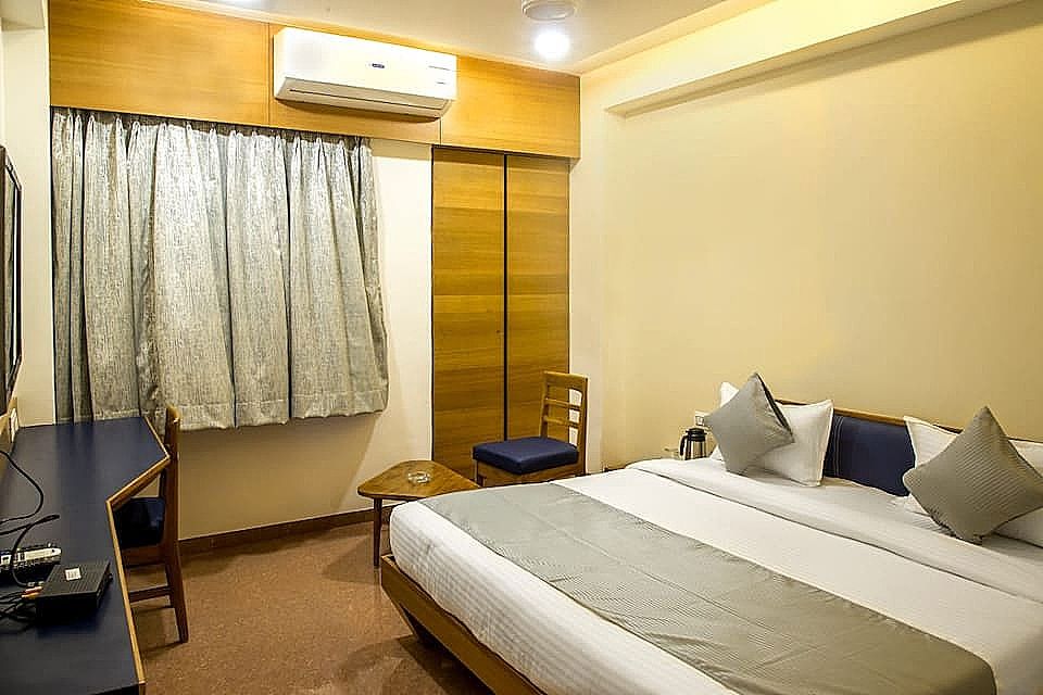 FabHotel Prime Grand Unity Deluxe Room