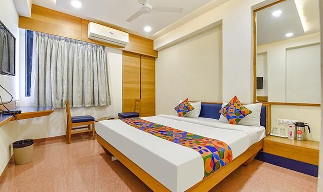 FabHotel Prime Grand Unity Deluxe Room 4