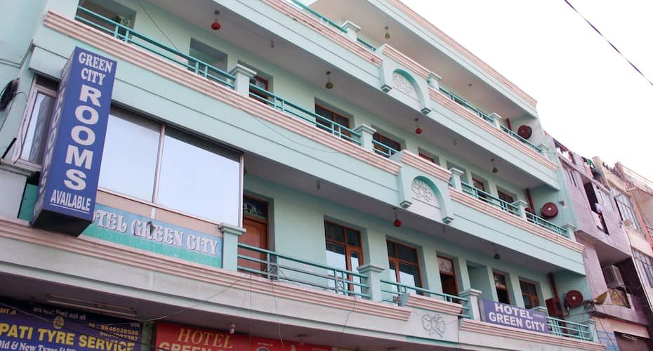 undefined Hotel Green City 3