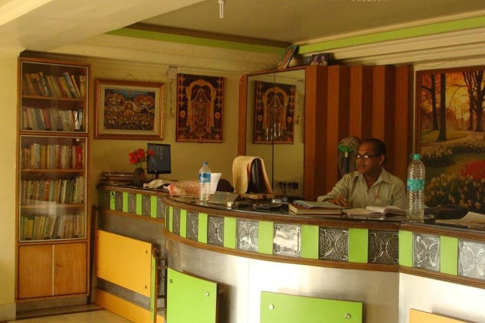 undefined Hotel Samrat Inn 2