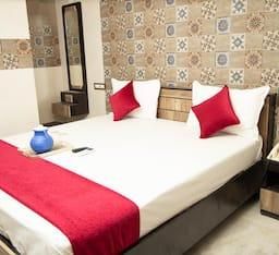 Hotel Ganesh Palace Double Bed 9