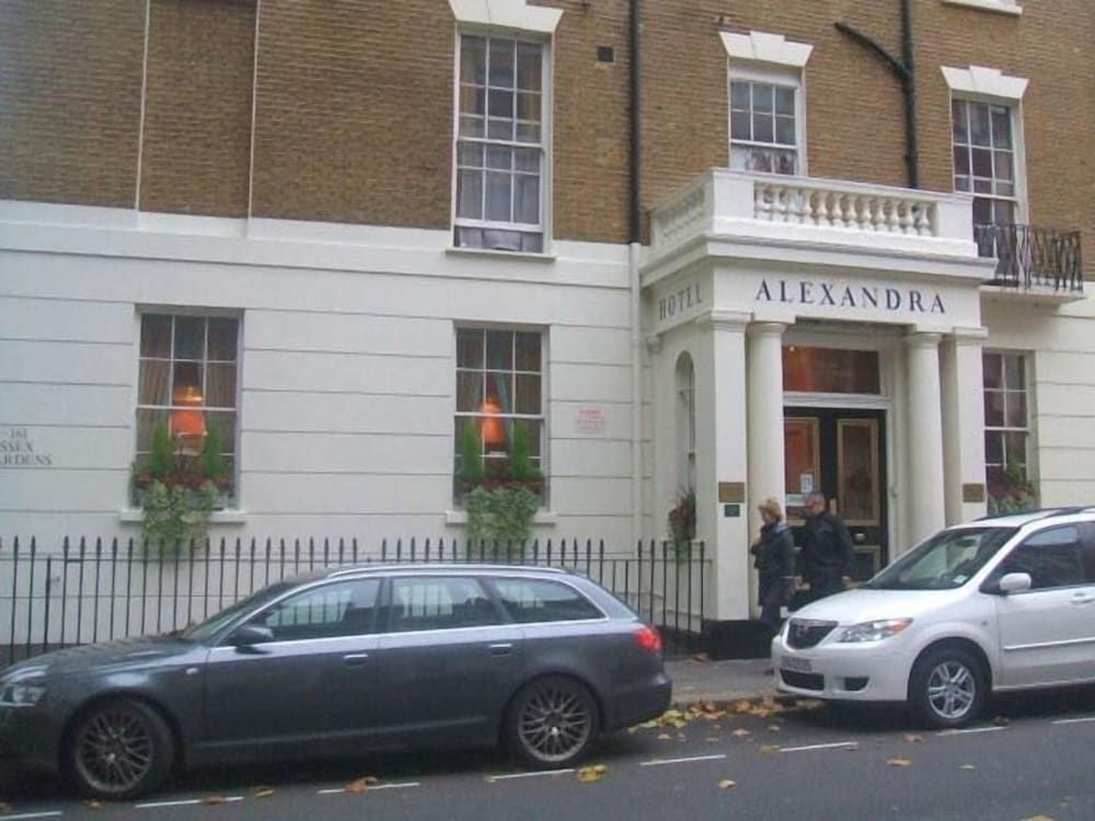 Alexandra Hotel 2