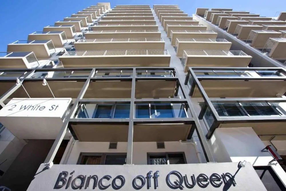 Bianco off Queen 2