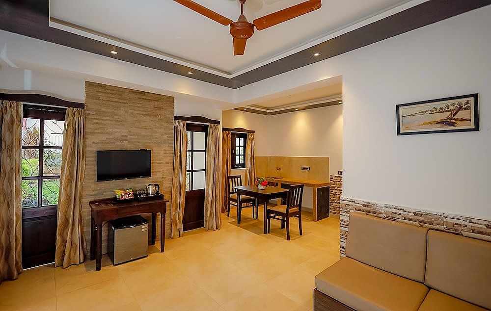 Sunkissed Premium Goa by WSI, Calangute Beach