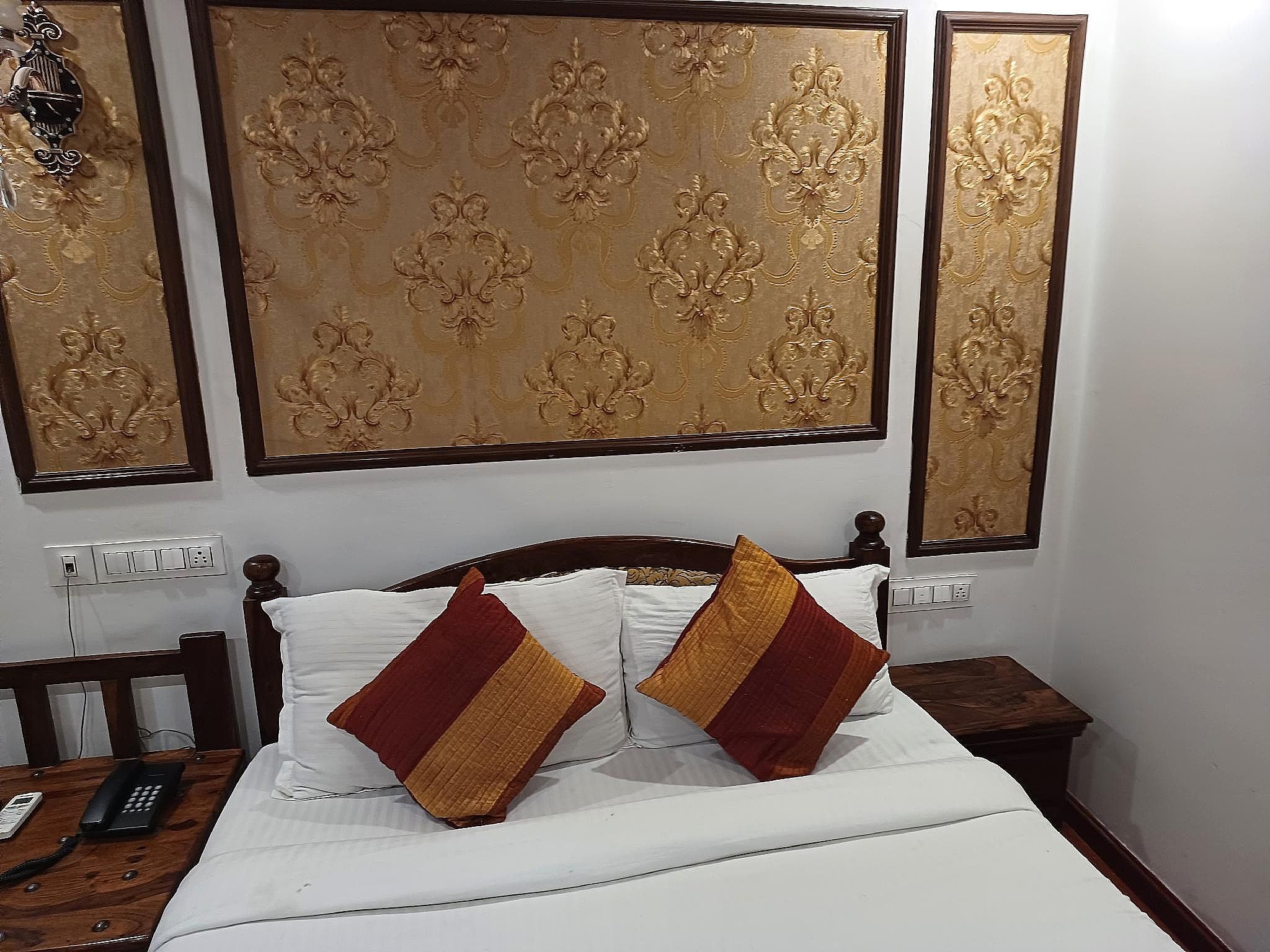 Hotel Lavanya Heritage Deluxe Room 3