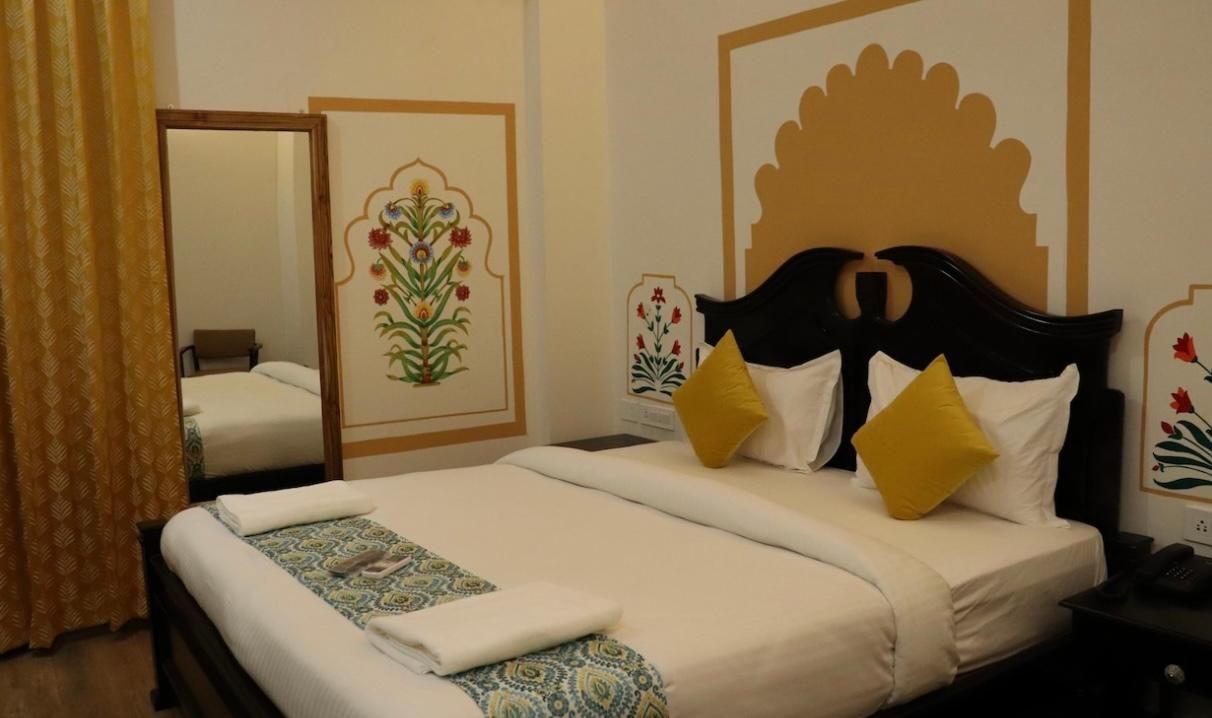 Naand Haveli Deluxe Room 2