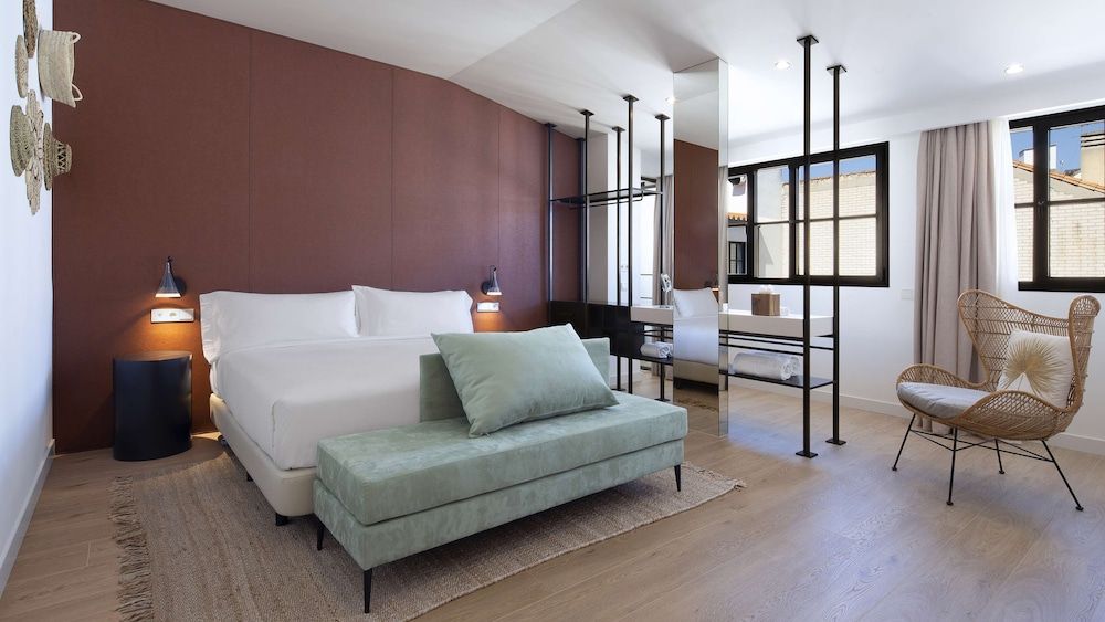 Atocha Hotel Madrid, Tapestry Collection by Hilton featured 3