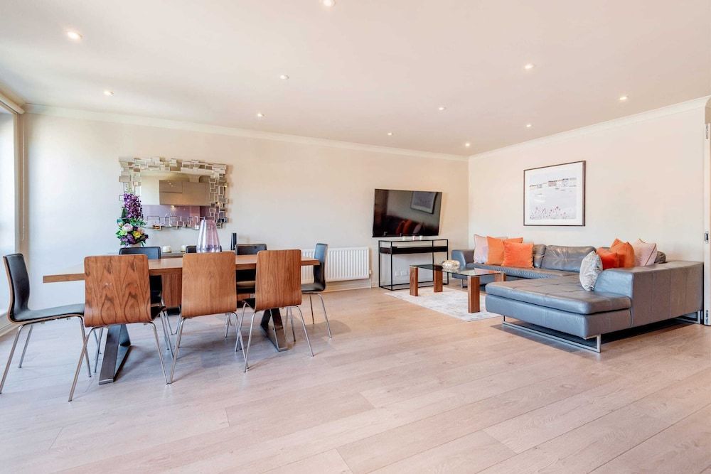 Stunning 3-bed in the heart of London