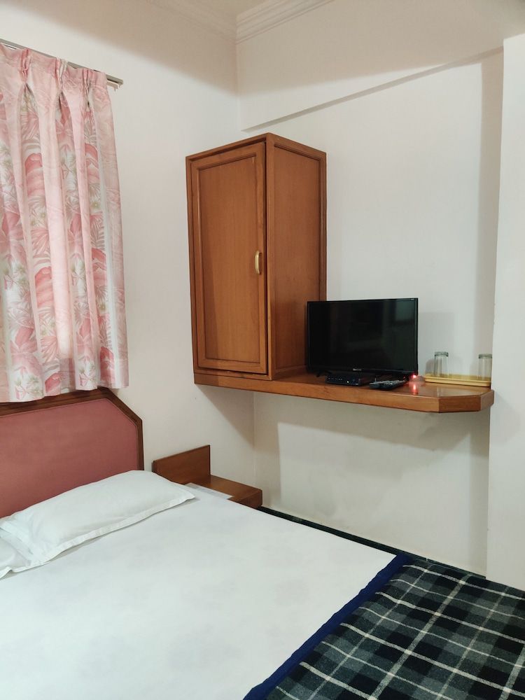 Hotel GRG Economy Non AC 17