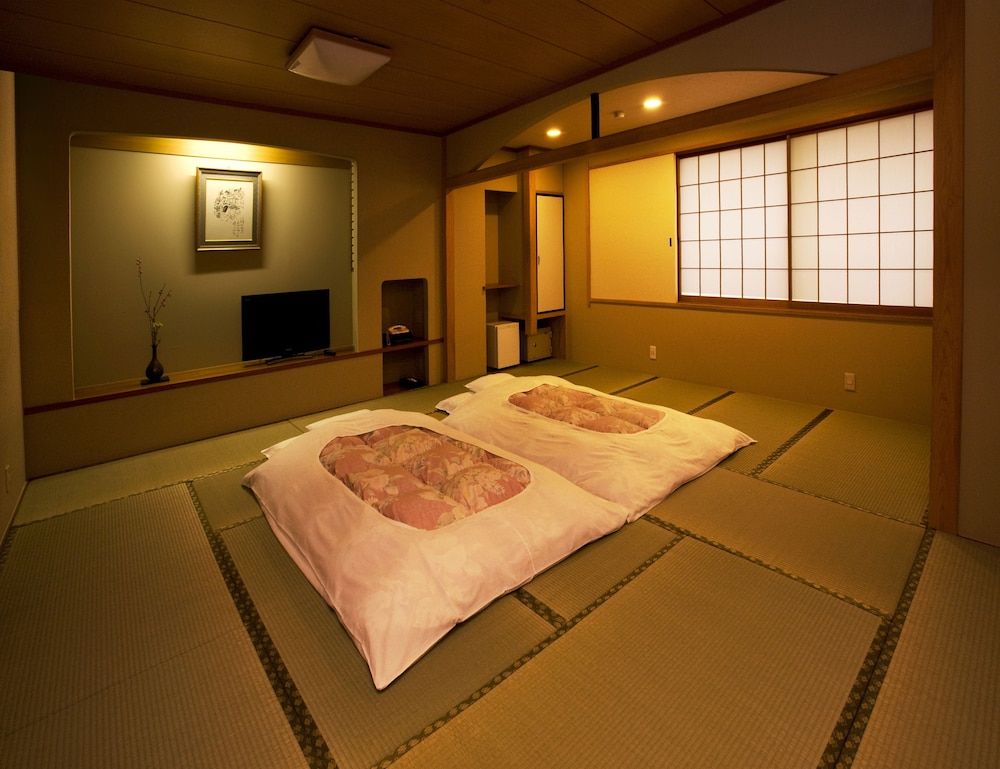 Ryokan Hirashin 3