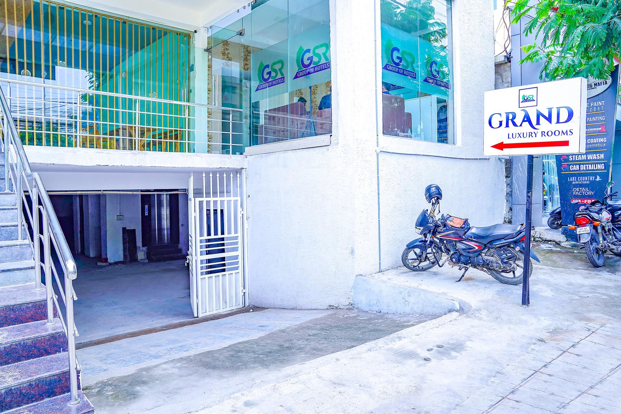 undefined FabHotel JKC Grand 9