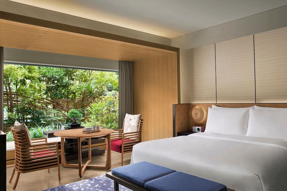 The Ritz-Carlton, Kyoto Deluxe Room, 1 King Bed, City View