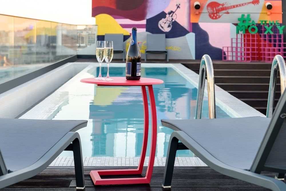 Moxy Lisbon City 5