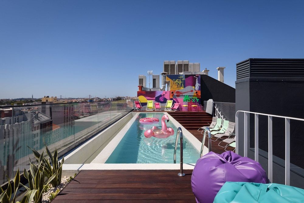 Moxy Lisbon City 4