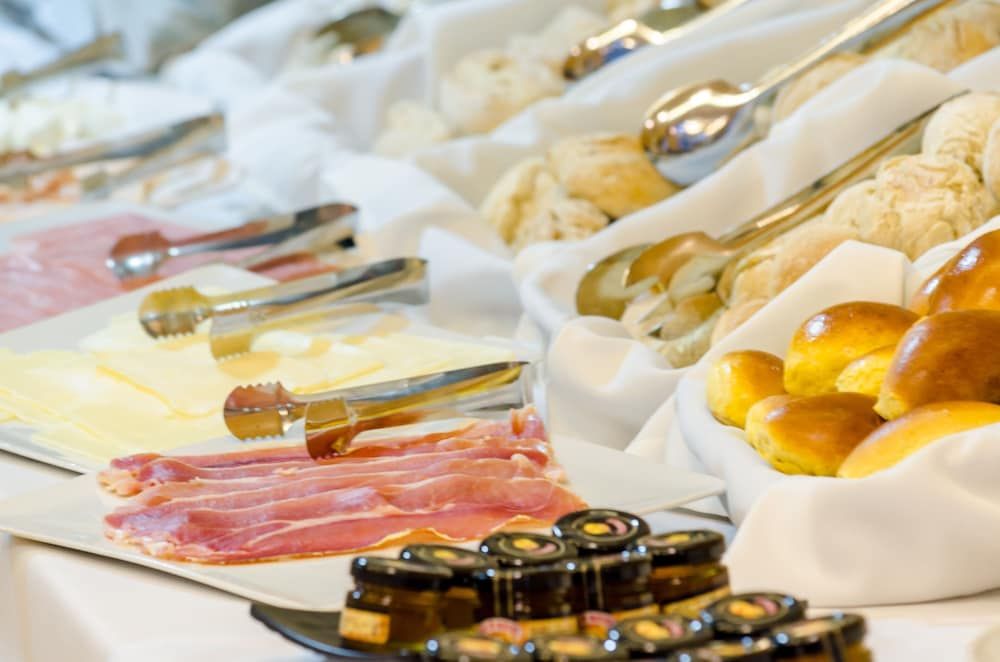 Rossio Plaza Hotel breakfast_buffet 2