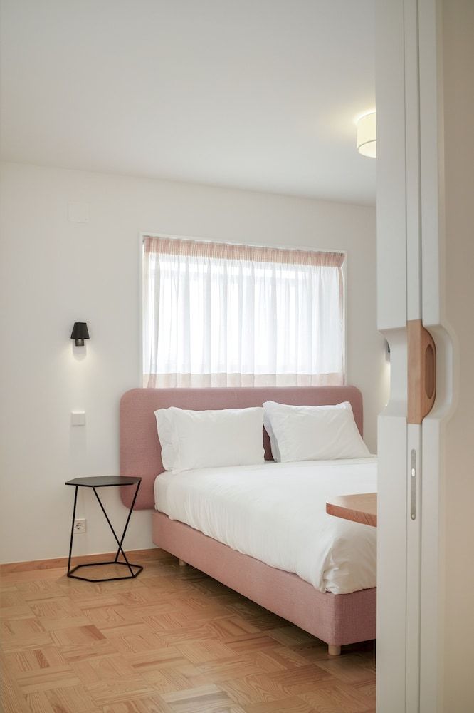 Lisbon Serviced Apartments - Principe Real featured 2