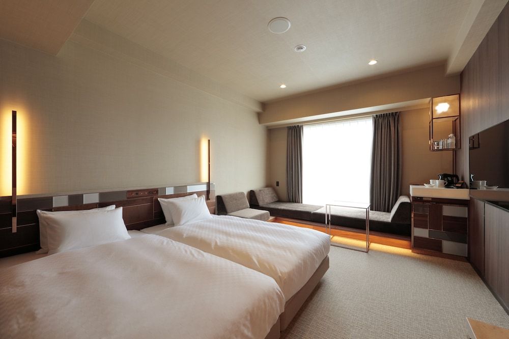 Candeo Hotels Kyoto Karasuma Rokkaku featured 2