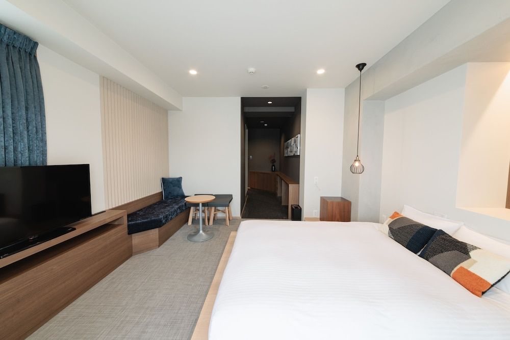 Wayfarer Hotel Kyoto Shijo Signature Double Room (Non-smoking) 9