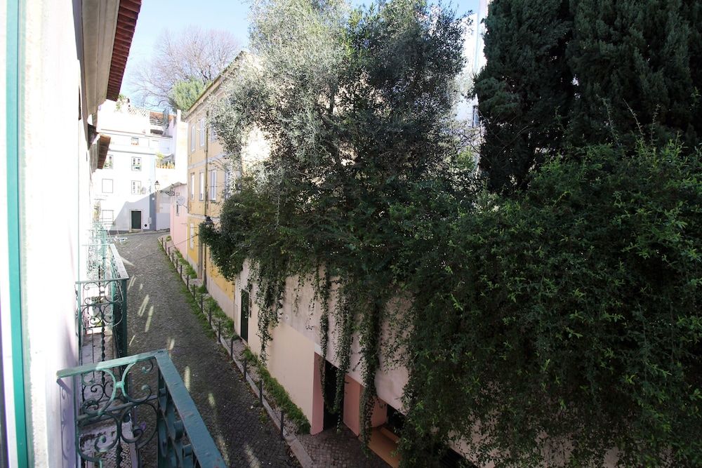 WOT New Lisbon - Hostel Double Room, Shared Bathroom 6