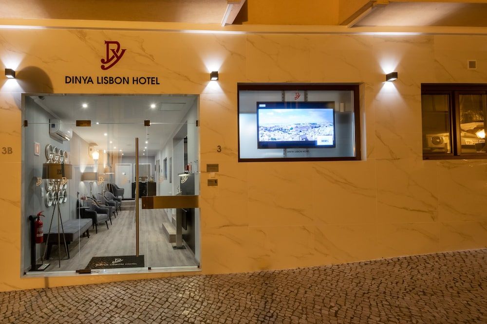 Dinya Lisbon Hotel & Lounge Bar