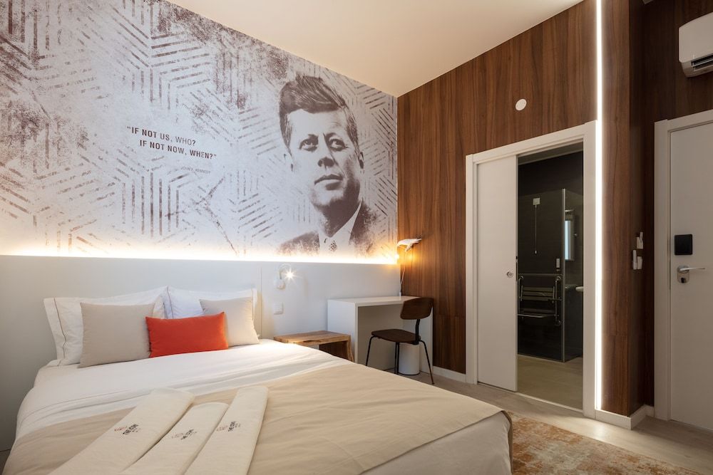 The Icons Lisbon Central Hotel room