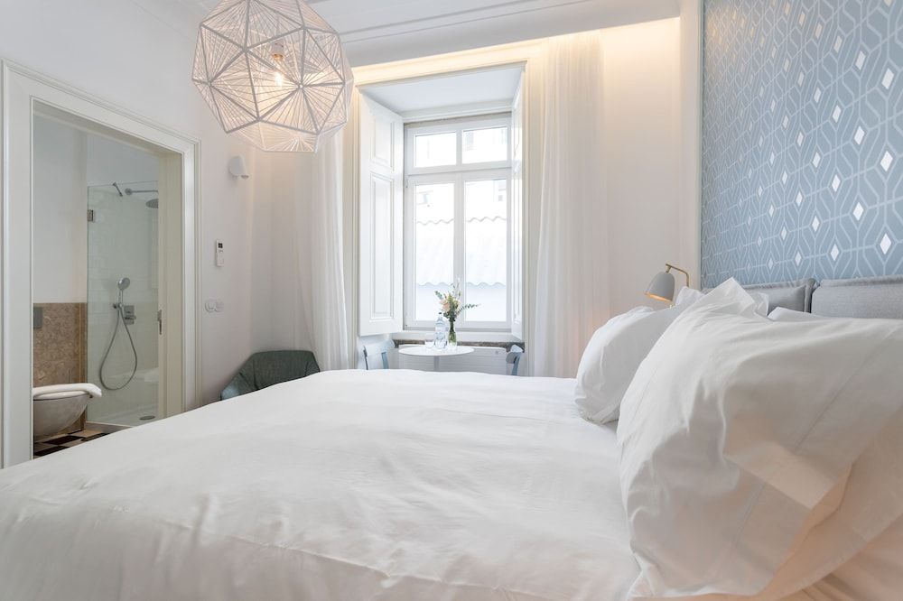 Boutique Chiado Suites Standard Double or Twin Room 3